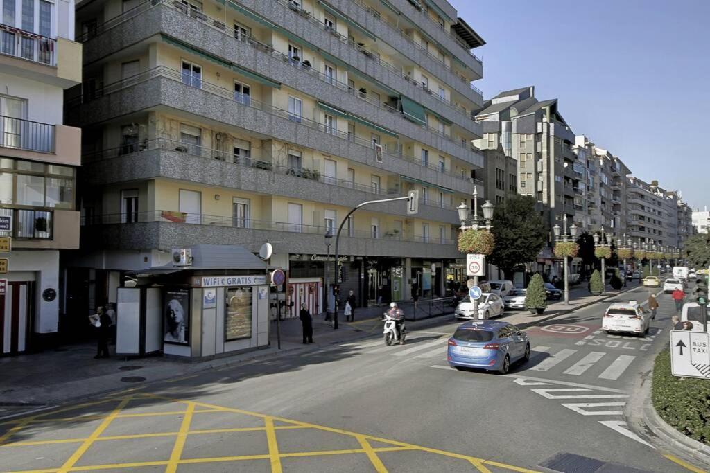 Acogedor Apartamento En El Centro De La Ciudad Granada Exterior photo