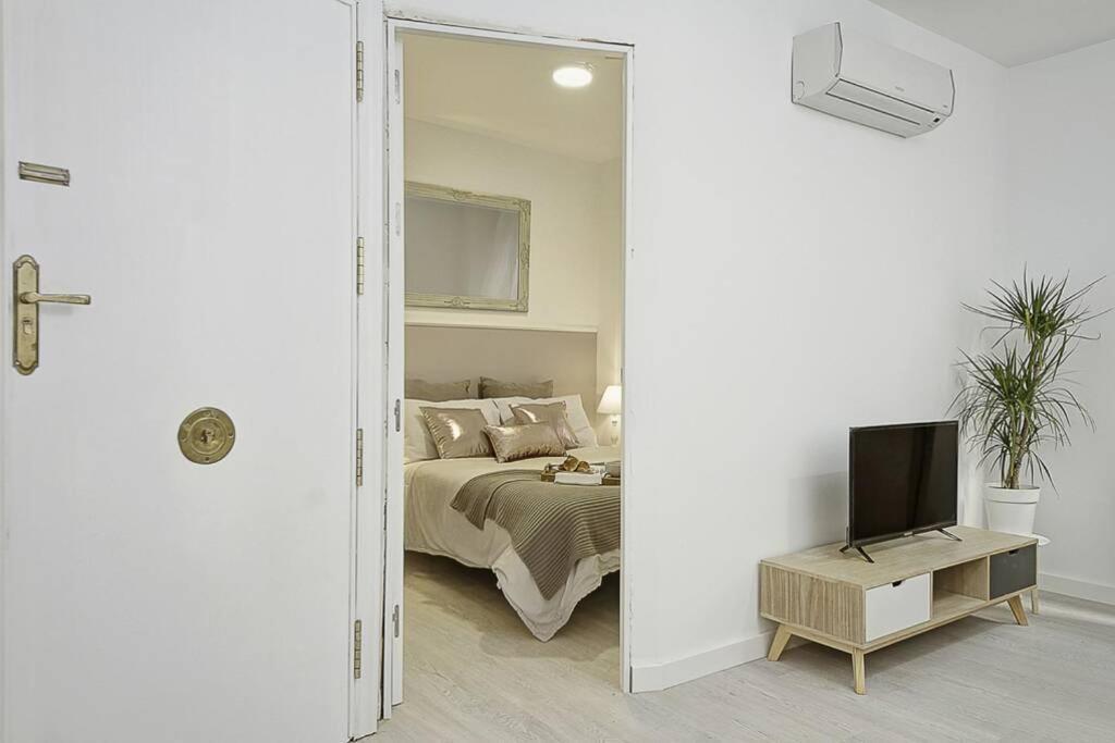 Acogedor Apartamento En El Centro De La Ciudad Granada Exterior photo